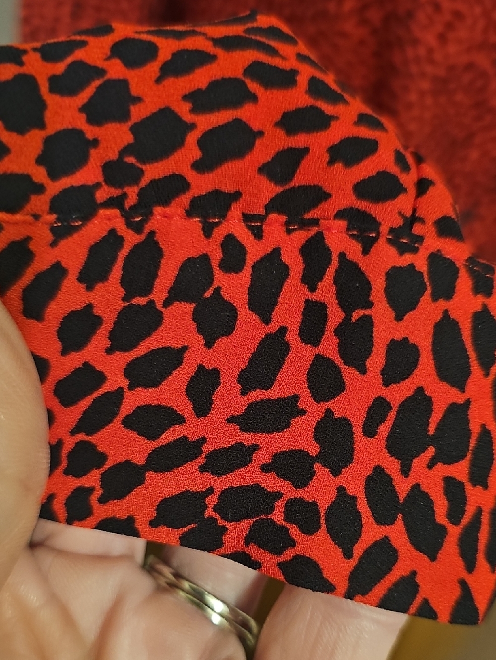 H&M Red and Black Leopard-Print Button-Up Blouse - Picture 4 of 4